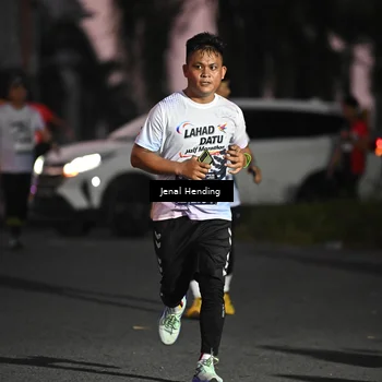 Runner Photo 7679512