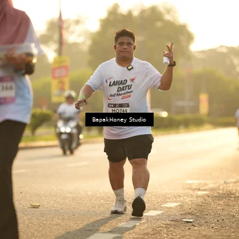 Runner Photo 7679516