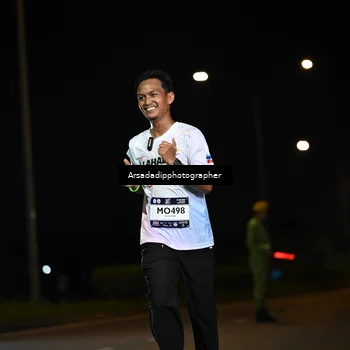 Runner Photo 7679585