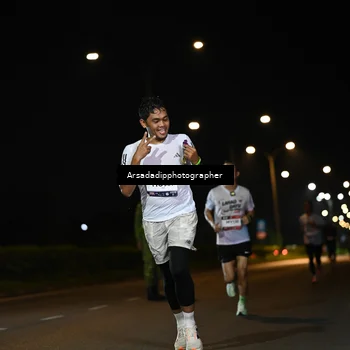 Runner Photo 7679588