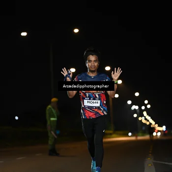 Runner Photo 7679601