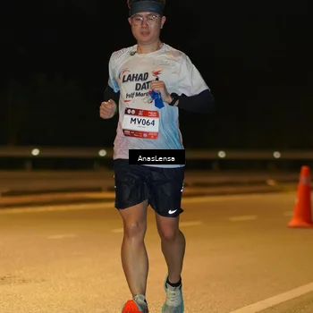 Runner Photo 7679604