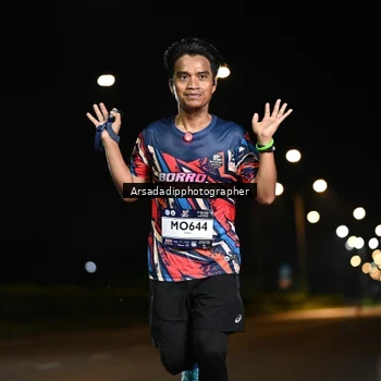 Runner Photo 7679607
