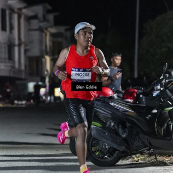 Runner Photo 7679613