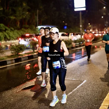 Runner Photo 7679617