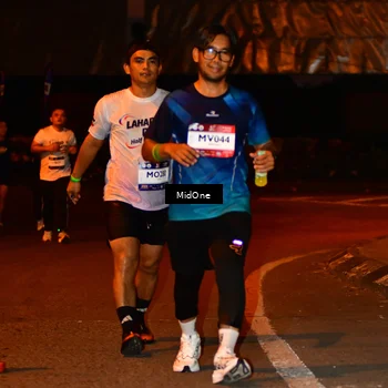 Runner Photo 7679619
