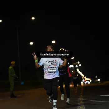 Runner Photo 7679633