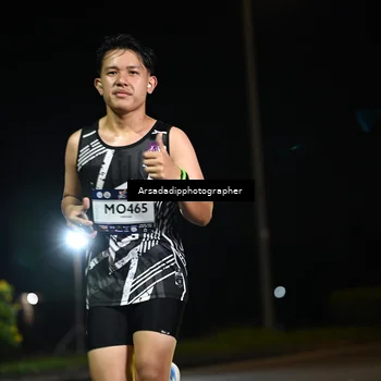 Runner Photo 7679655