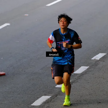 Runner Photo 7679672