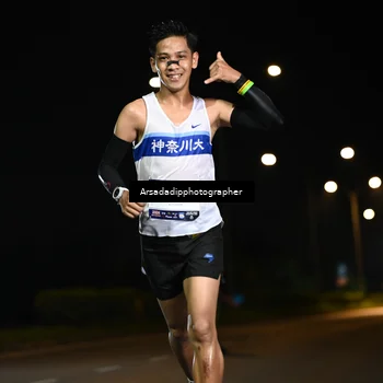 Runner Photo 7679673