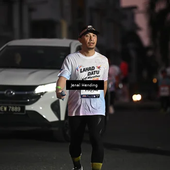 Runner Photo 7679685