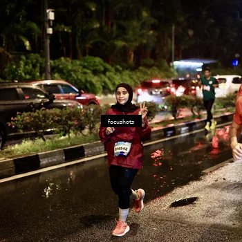 Runner Photo 7679700
