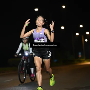 Runner Photo 7679704