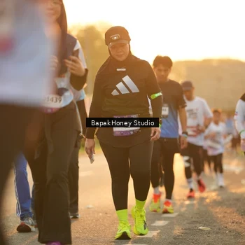 Runner Photo 7679715