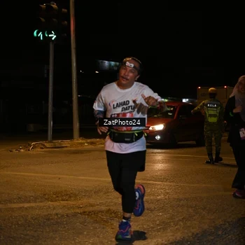 Runner Photo 7679731