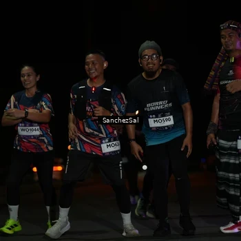 Runner Photo 7679776