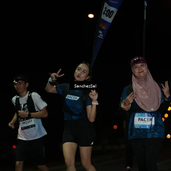Runner Photo 7679778