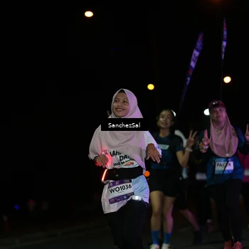 Runner Photo 7679780
