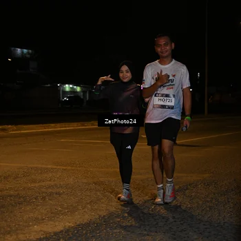 Runner Photo 7679781