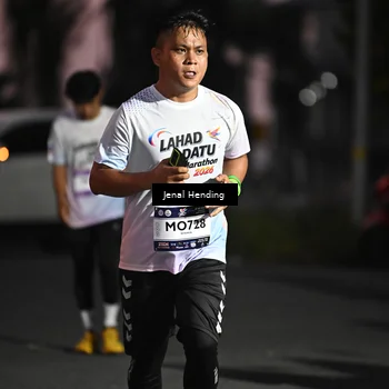 Runner Photo 7679791