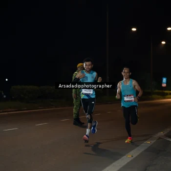 Runner Photo 7679798