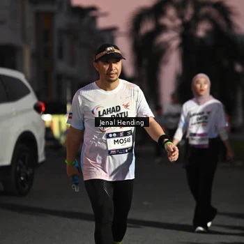 Runner Photo 7679802
