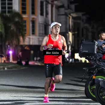 Runner Photo 7679811