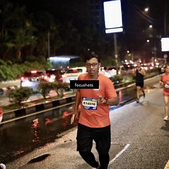 Runner Photo 7679815