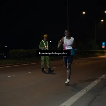Runner Photo 7679819