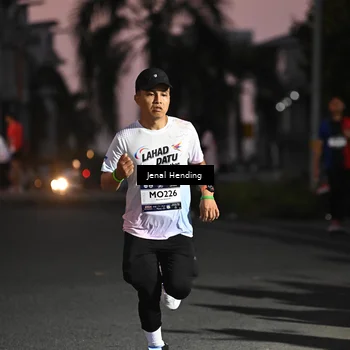 Runner Photo 7679858