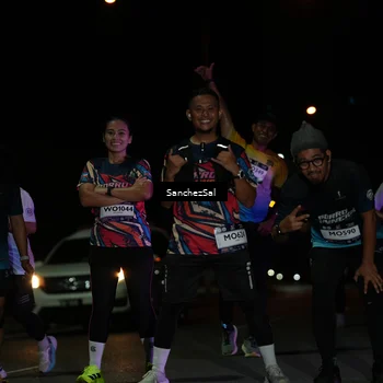 Runner Photo 7679896