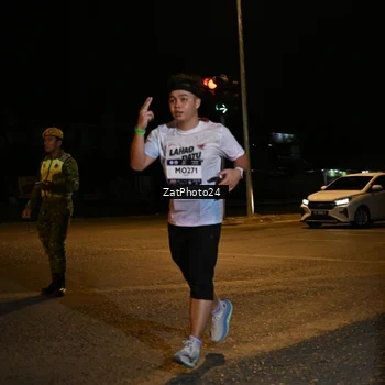 Runner Photo 7679905