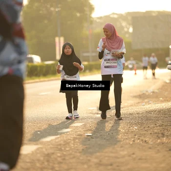 Runner Photo 7679909