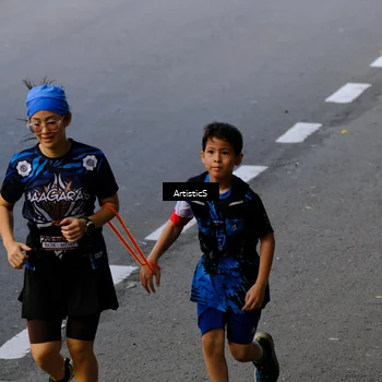 Runner Photo 7679922