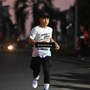 Runner Photo 7679955
