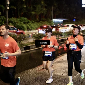 Runner Photo 7679972