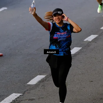 Runner Photo 7679993