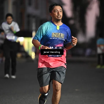 Runner Photo 7679998