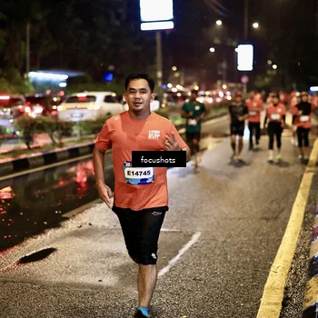 Runner Photo 7680009