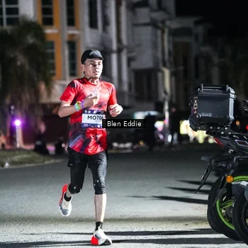Runner Photo 7680074