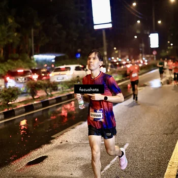 Runner Photo 7680124
