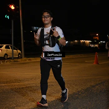 Runner Photo 7680198
