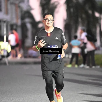 Runner Photo 7680259