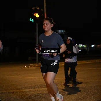 Runner Photo 7680272