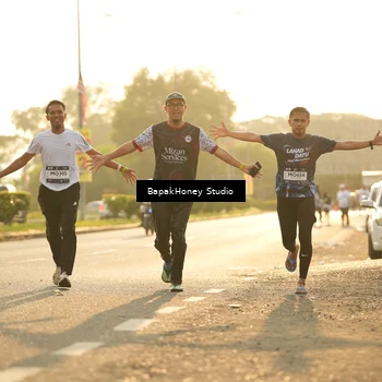Runner Photo 7680293