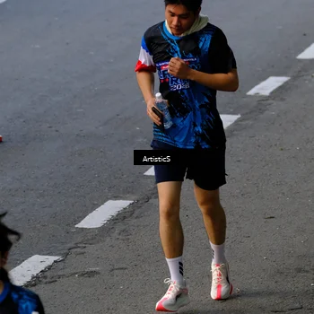 Runner Photo 7680314