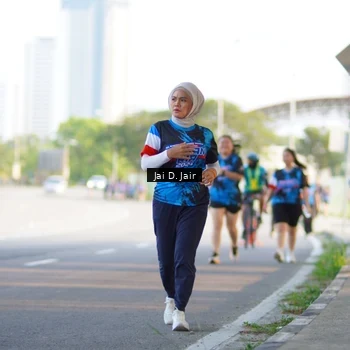 Runner Photo 7680335