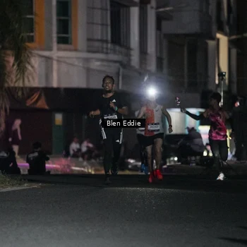 Runner Photo 7680355