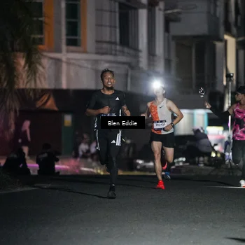 Runner Photo 7680402