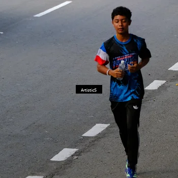 Runner Photo 7680425